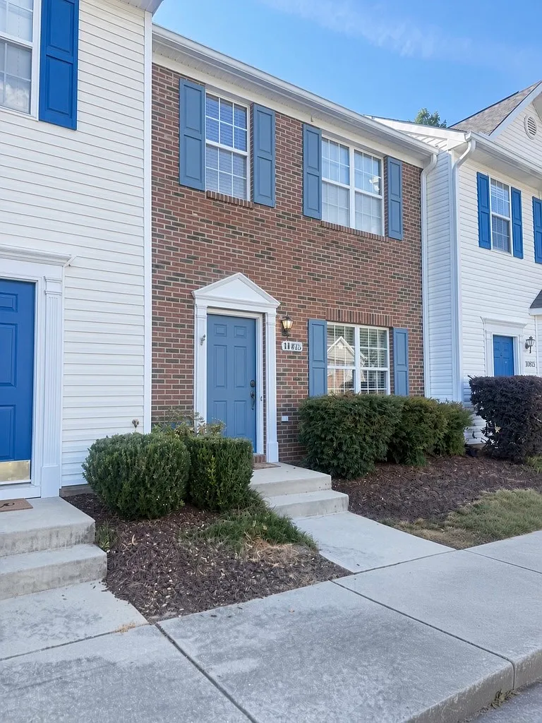 3 bed, 2.5 bath, 1442 sqft, $2,995 — Photo 1