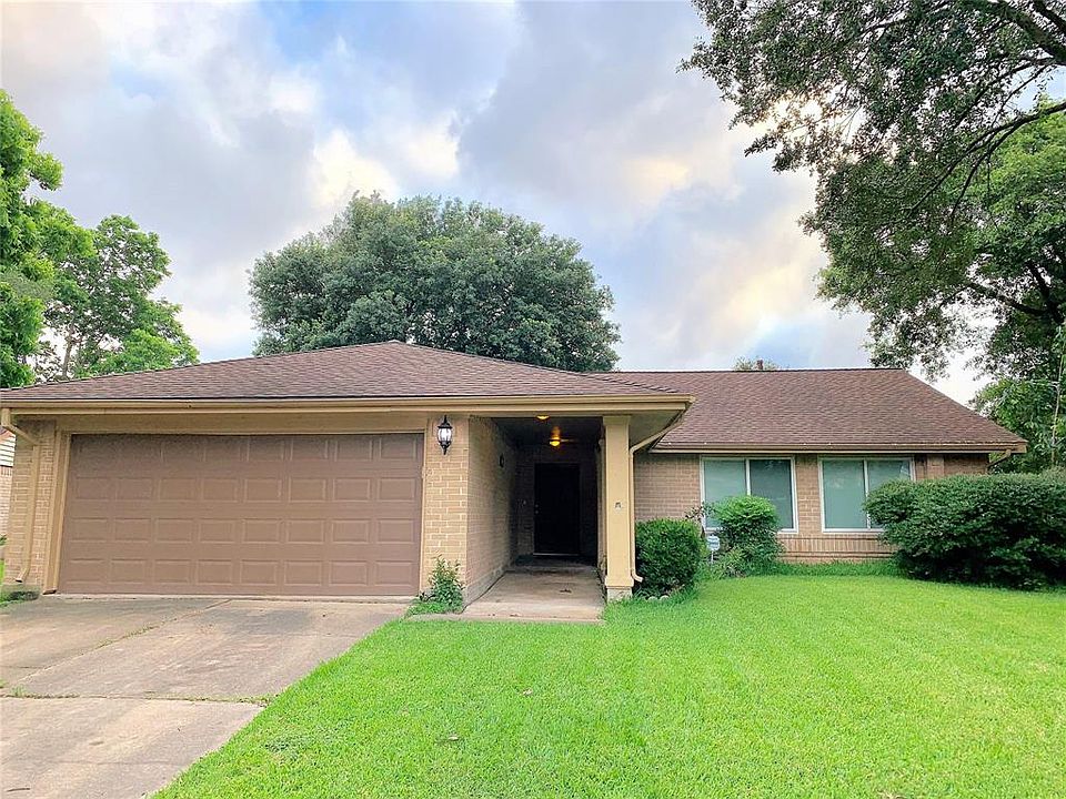 1st image of 15343 Mondrian Dr