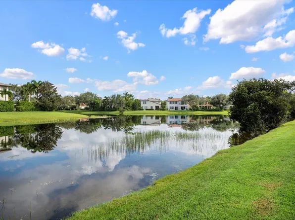 657 Castle Drive, Palm Beach Gardens, FL 33410
