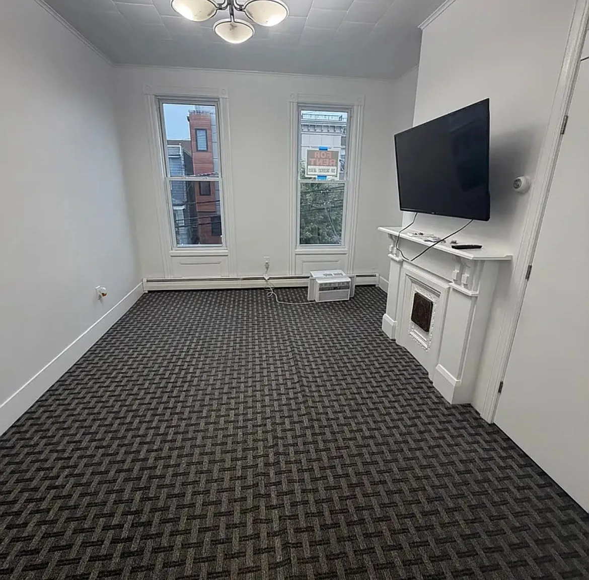 2 bed, $2,000 — Photo 1
