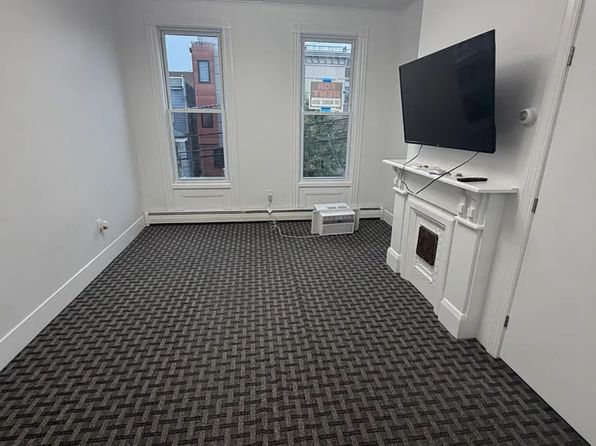 90 Hancock Ave APT 2