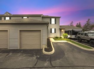 2216 Sandman Dr, Columbus, OH 43235