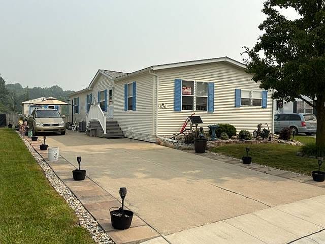 1st image of 37765 N Millstone Pond Blvd