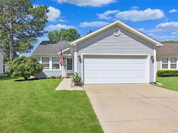 9809 Horton St, Livonia, MI 48150