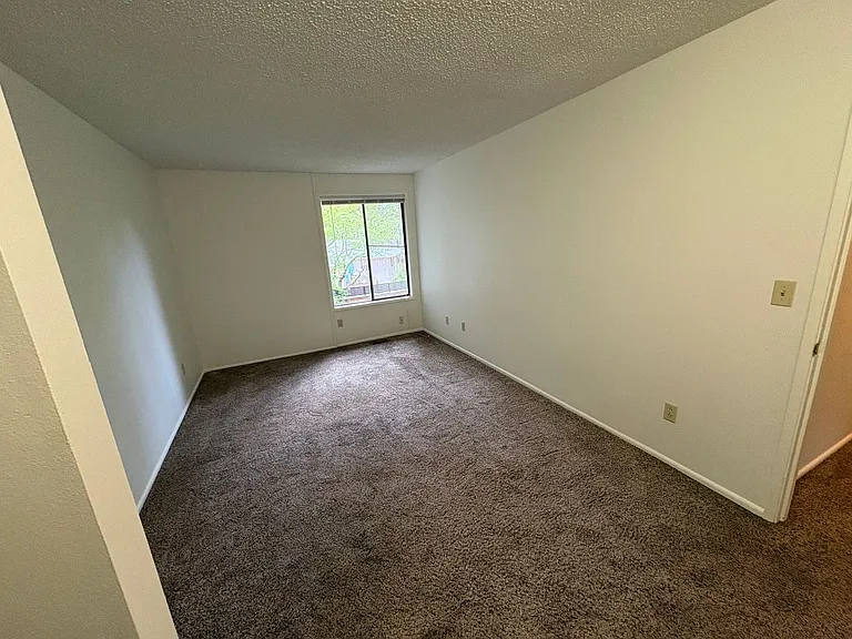 1835 Tabor St — Photo 7