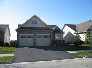 619 Trent Ln, Loves Park, IL 61111