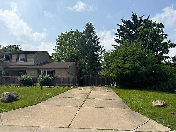 2nd image of 700 Dressler Ln