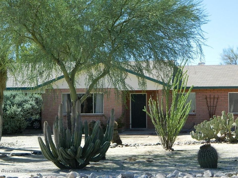 1st image of 9841 N Calle Solano