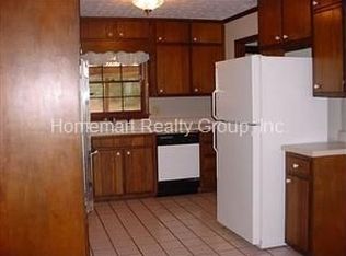 4769 Saint Moritz Dr, Lilburn, GA 30047
