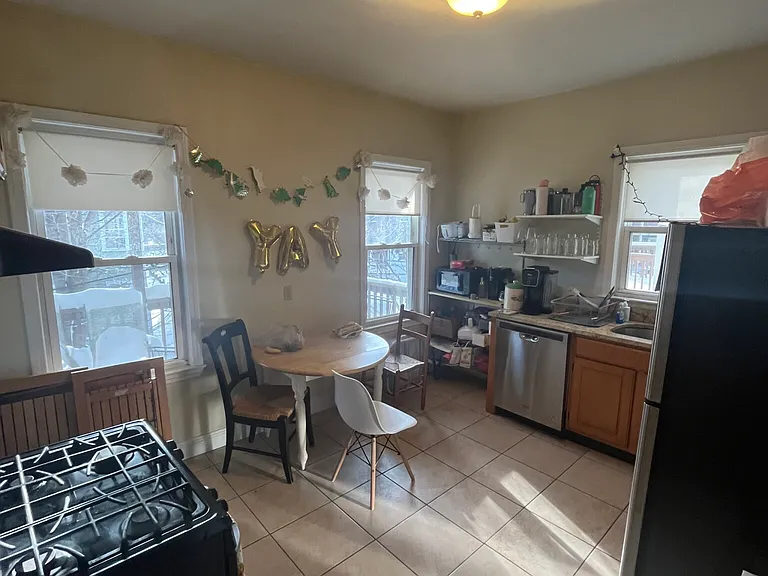 21 Roseclair St #2 — Photo 15