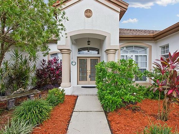 3rd image of 10538 Greensprings Dr