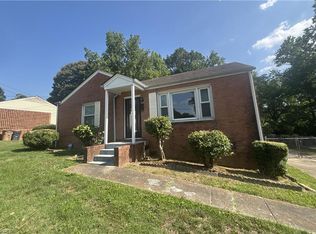 902 Ross Ave, Greensboro, NC 27406
