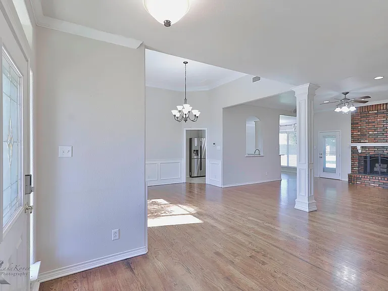 342 Pilgrim Rd — Photo 5