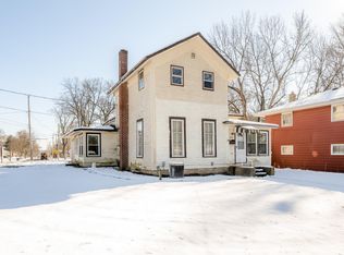 320 Lake St, Buchanan, MI 49107