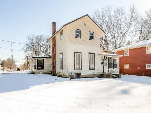 320 Lake St, Buchanan, MI 49107