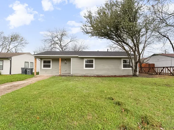 2655 Larry Dr, Dallas, TX 75228