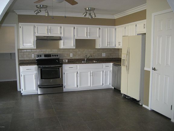 2nd image of 3620 W Villa Maria Dr