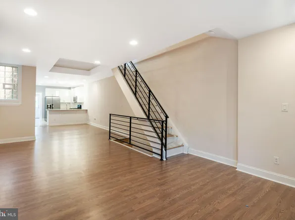 3136 N Camac St, Philadelphia, PA 19133