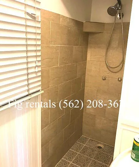 636 N Termino Ave — Photo 9