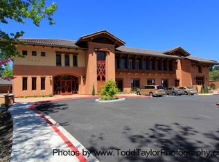 798 Country Club Dr, Moraga, CA 94556
