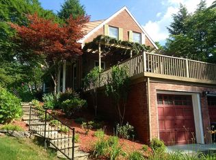 22 Circular Rd, Poughkeepsie, NY 12601