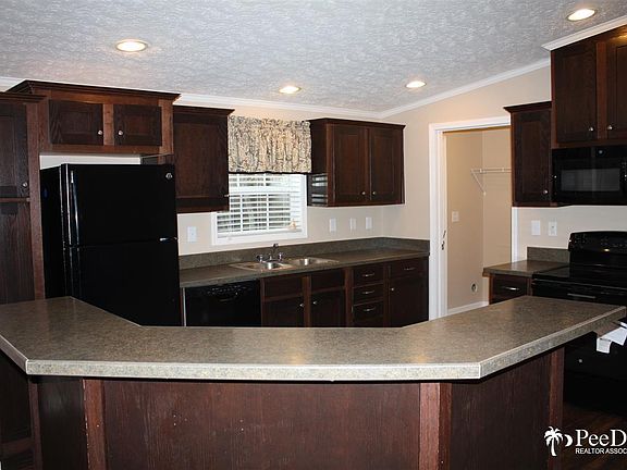 4th image of 6311 Cox Lake Rd
