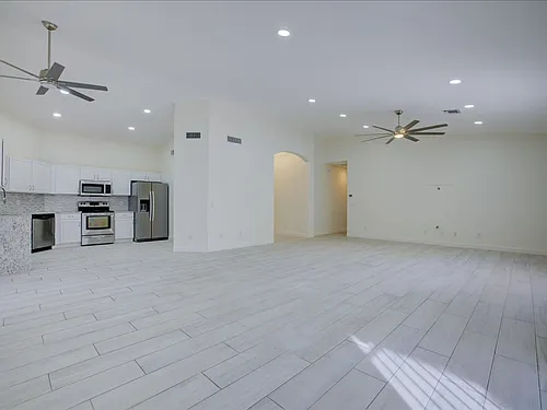 8658 E Louhelen Way Photo 1