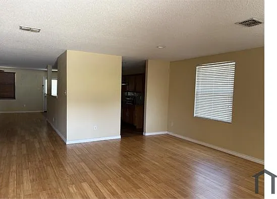 2717 Cameron Way — Photo 4