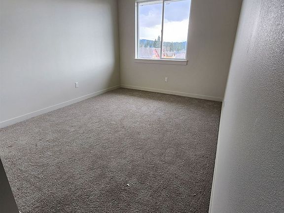 3rd image of 4537 SE 122nd Ave #15230541