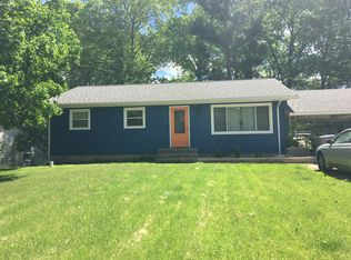 203 Raven Dr, Trail Creek, IN