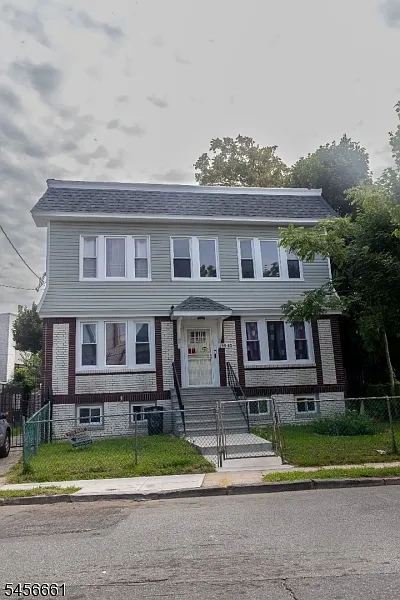 59-63 Campfield St