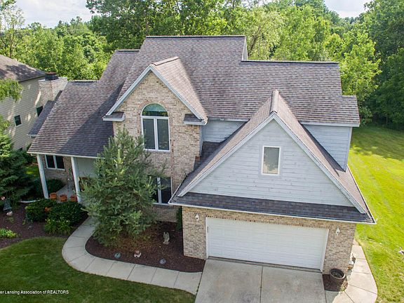 3rd image of 3537 Breezy Point Dr