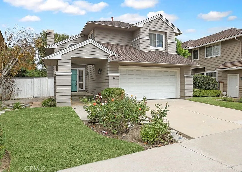 13 Oakcliff Dr