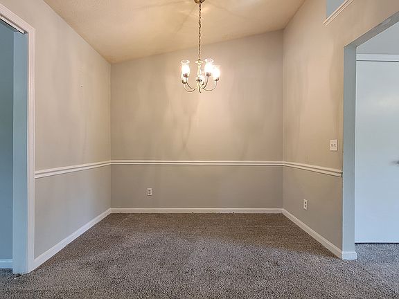 4th image of 6124 Trestlewood Dr APT 3