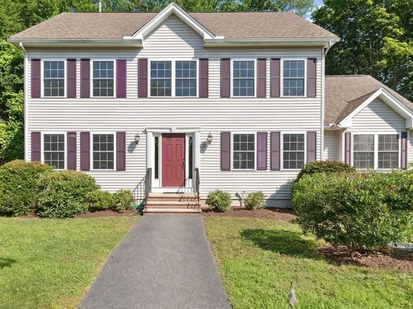 19 Benjamin Ln, Reading, MA 01867