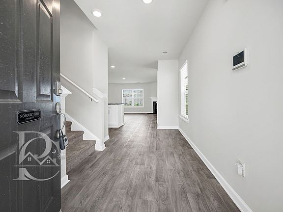 2nd image of 2015 Elmridge Rd