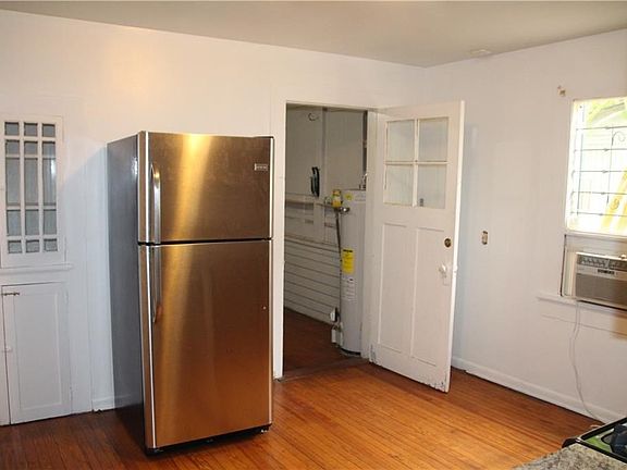 4th image of 8134 Freret St