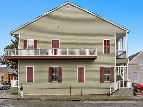 2nd image of 838 Spain St