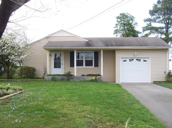 1628 Dearborn Dr, Virginia Beach, VA 23451