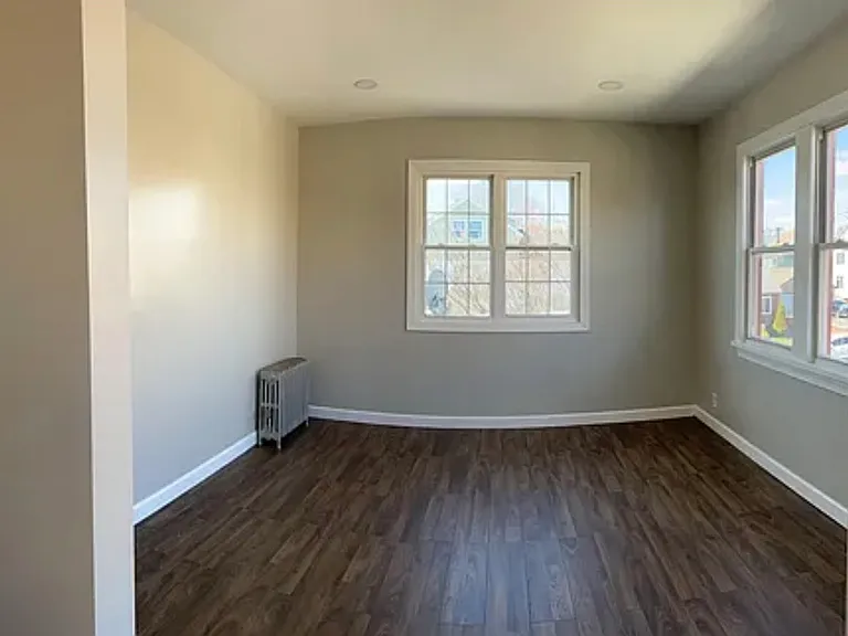 263 E 22nd St #2 — Photo 5