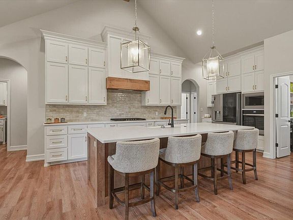 4th image of 7517 55th St