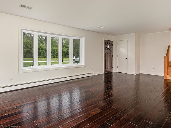4th image of 6121 James St