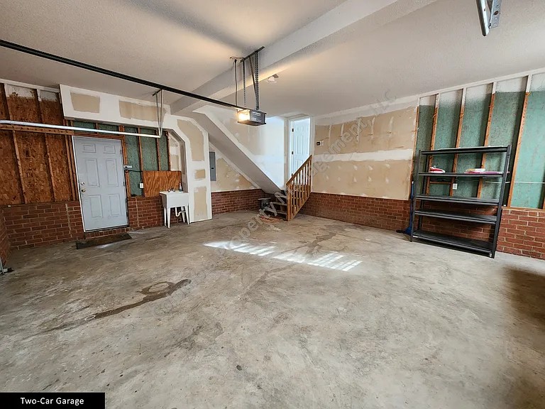 308 N Lake Pointe Dr — Photo 22