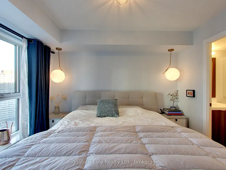 7 Mabelle Ave #1607 — Photo 14