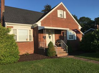 7 McConnell Ave, Ravena, NY 12143