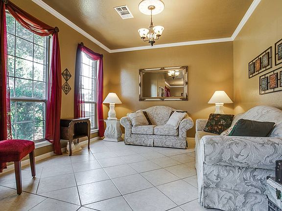 5th image of 21015 La Pena Dr