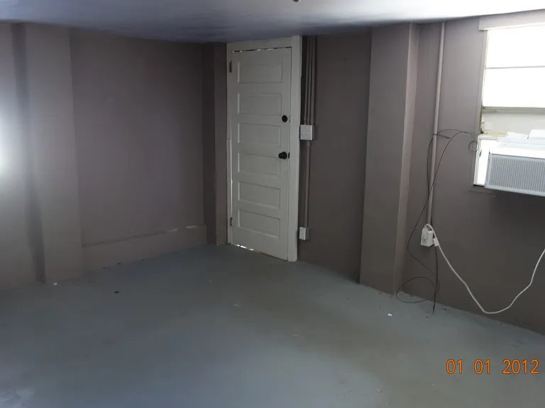 565 Columbia Rd #C — Photo 5