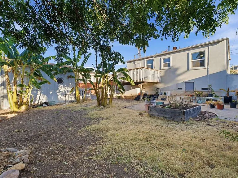 7620 Saranac Ave — Photo 27