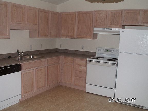 3rd image of 2356 Meadowpoint Dr APT C