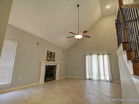 3rd image of 2620 E Turtle Creek Dr